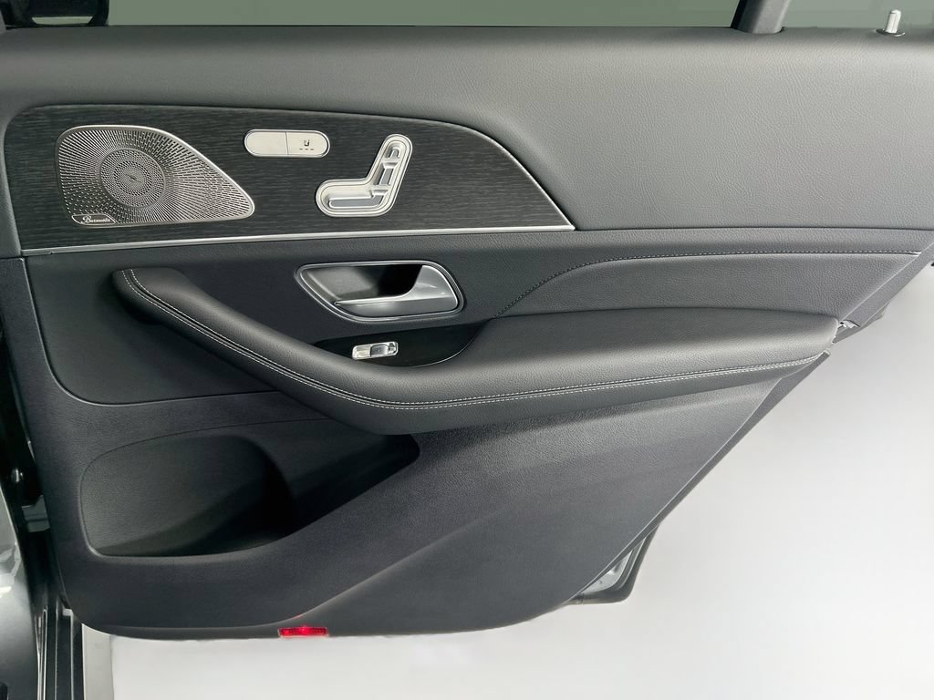 New 2026 Mercedes-Benz GLS 450 4MATIC image 26