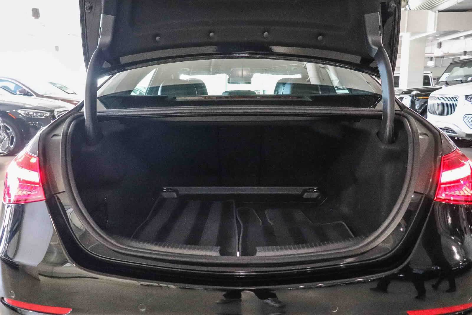 Certified 2024 Mercedes-Benz C 300 Sedan image 27