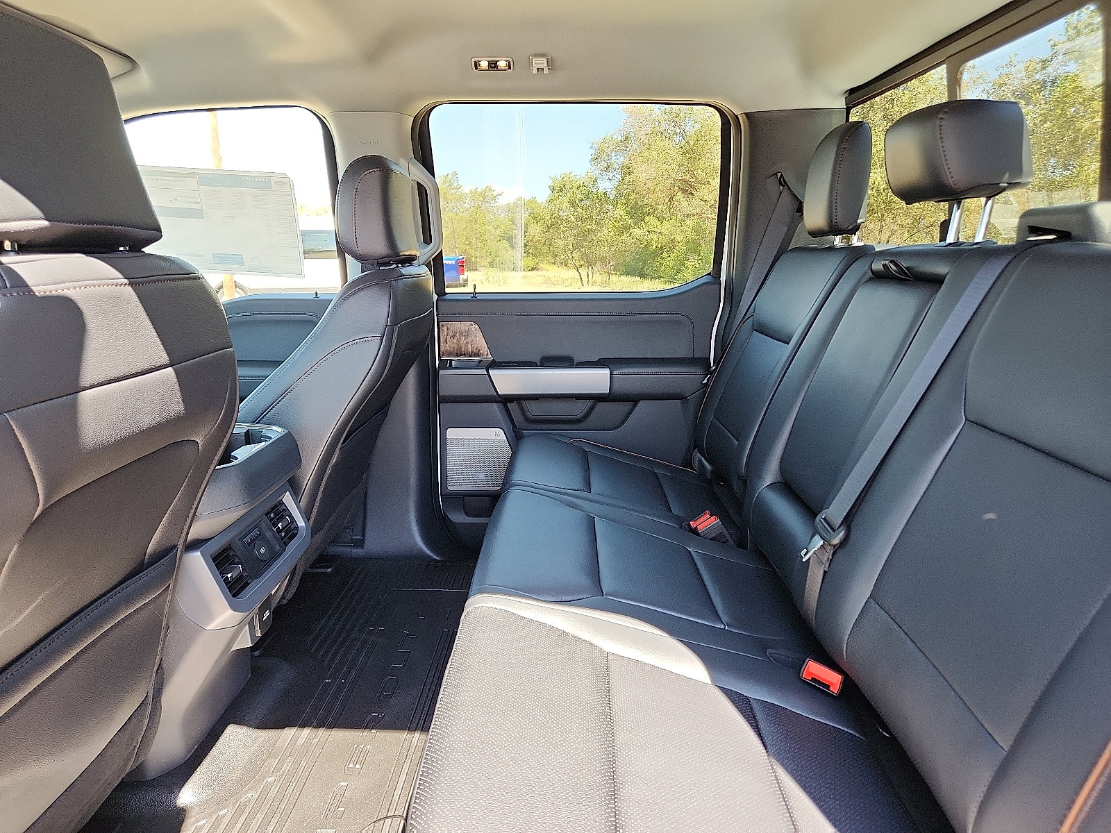 New 2026 Ford F350 Lariat image 8