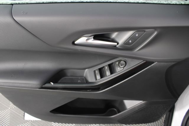 New 2026 Chevrolet Equinox LT image 13