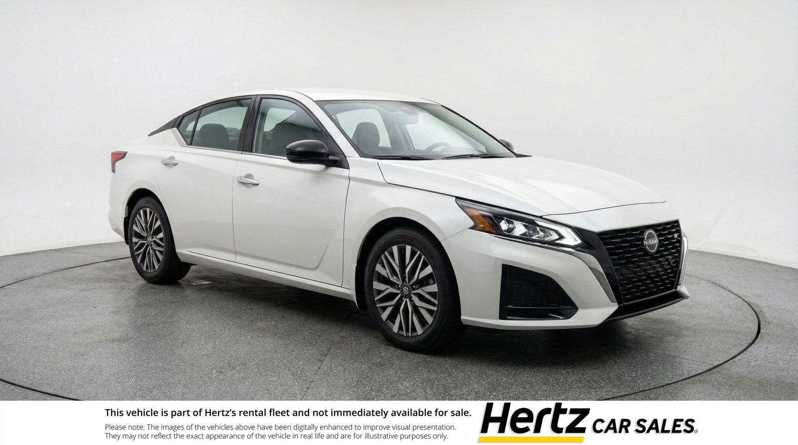 Used 2025 Nissan Altima 2.5 SV image 1