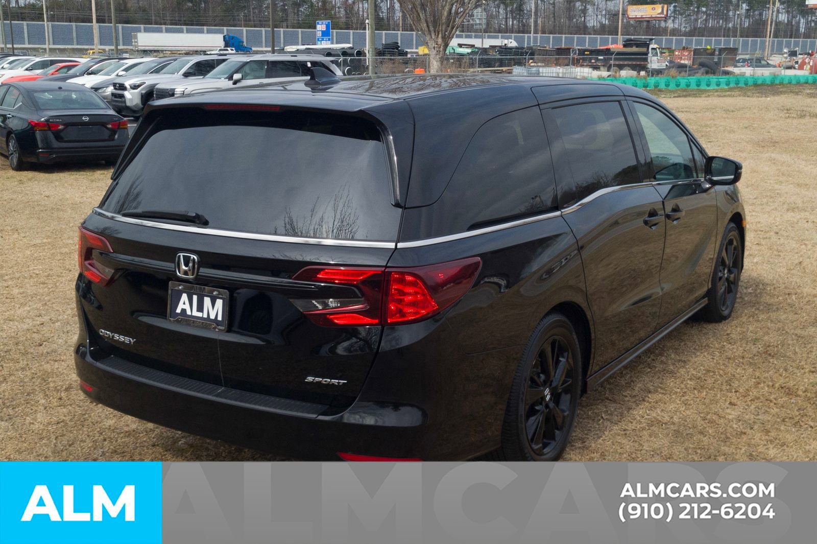 Used 2023 Honda Odyssey Sport image 6