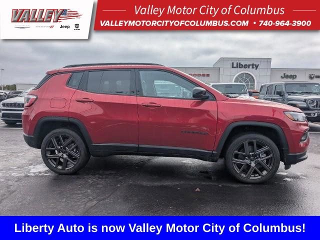 New 2026 Jeep Compass Latitude image 1