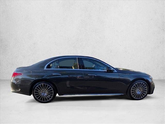 Certified 2025 Mercedes-Benz E 350 4MATIC Sedan image 4