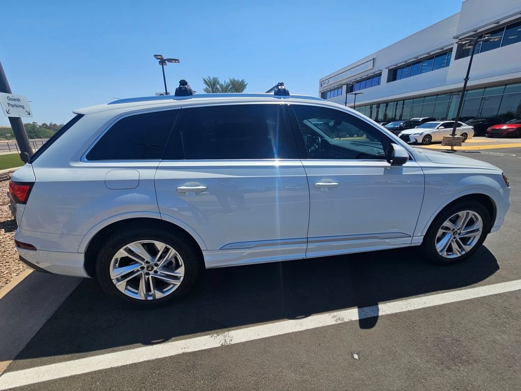 Used 2023 Audi Q7 2.0T Premium AWD/4WD image 3