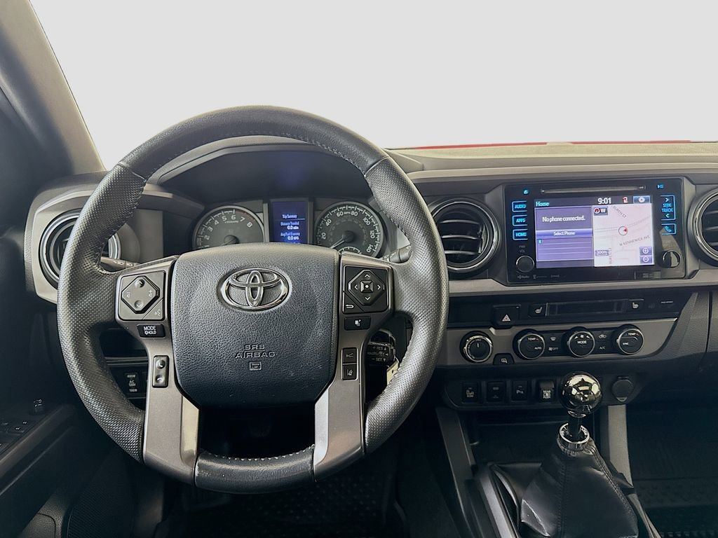 Used 2019 Toyota Tacoma TRD Off-Road w/ TRD Premium Off Road Package image 18