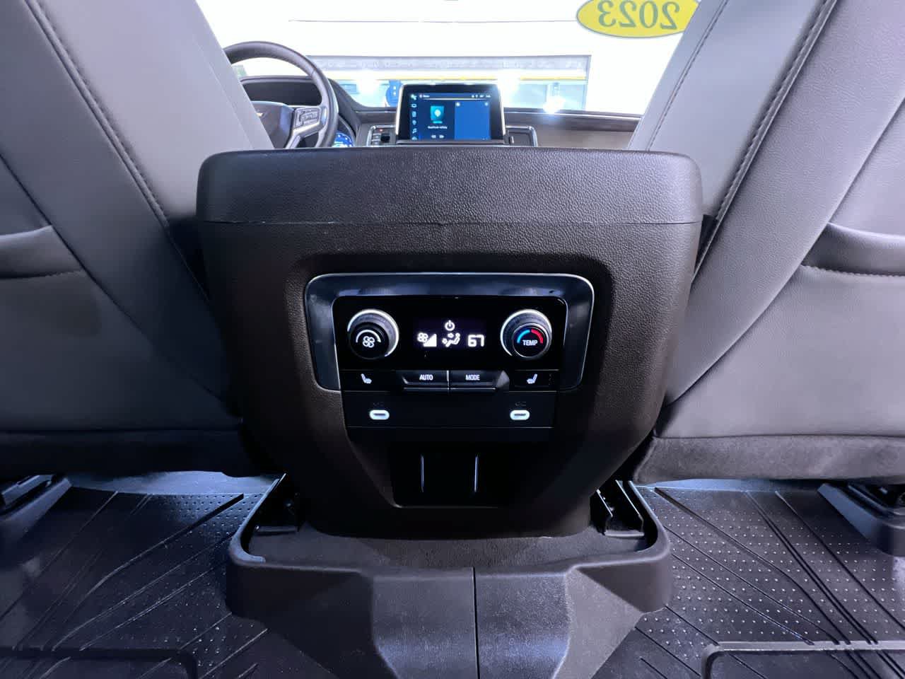 Used 2023 Chevrolet Tahoe LT w/ Luxury Package AWD/4WD image 38