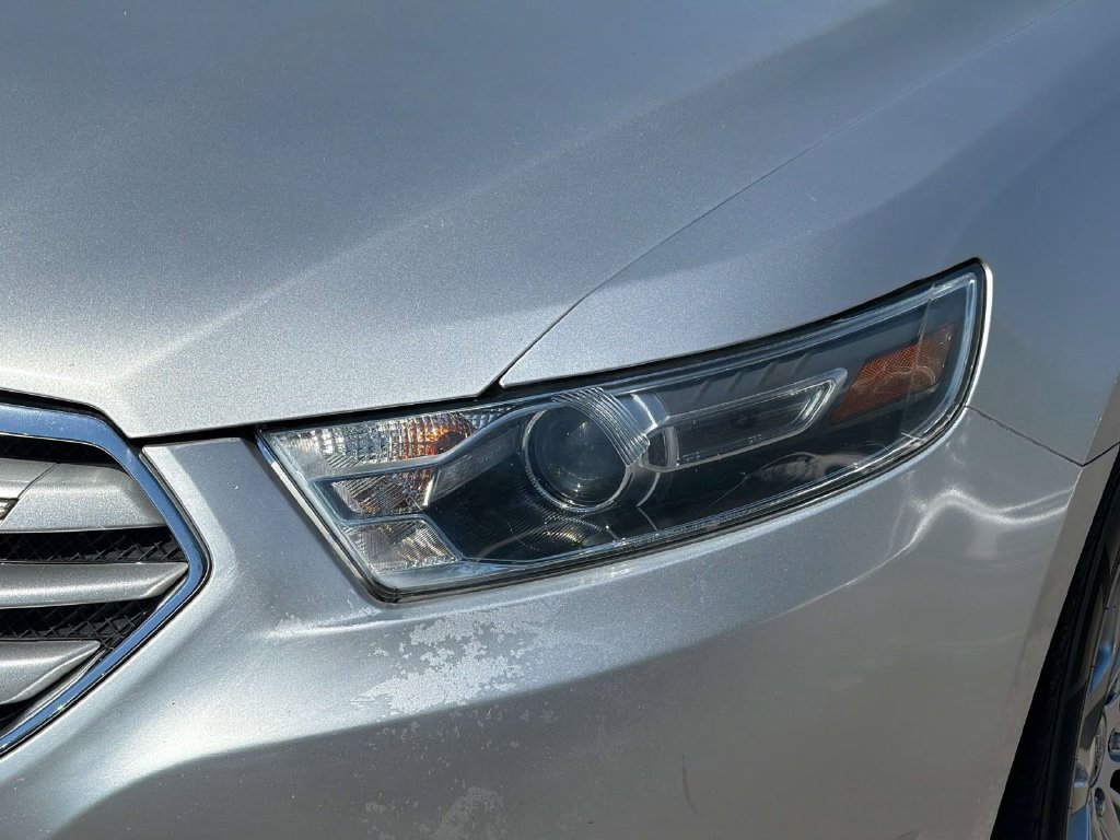 Used 2019 Ford Taurus Limited FWD image 9
