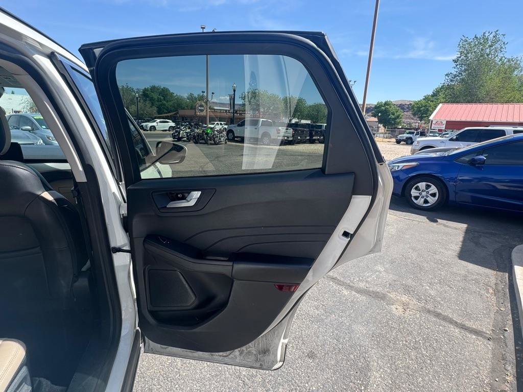 Used 2021 Ford Escape SEL image 24