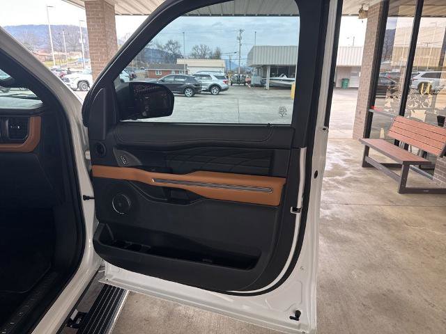 Certified 2022 Ford Expedition Platinum image 21
