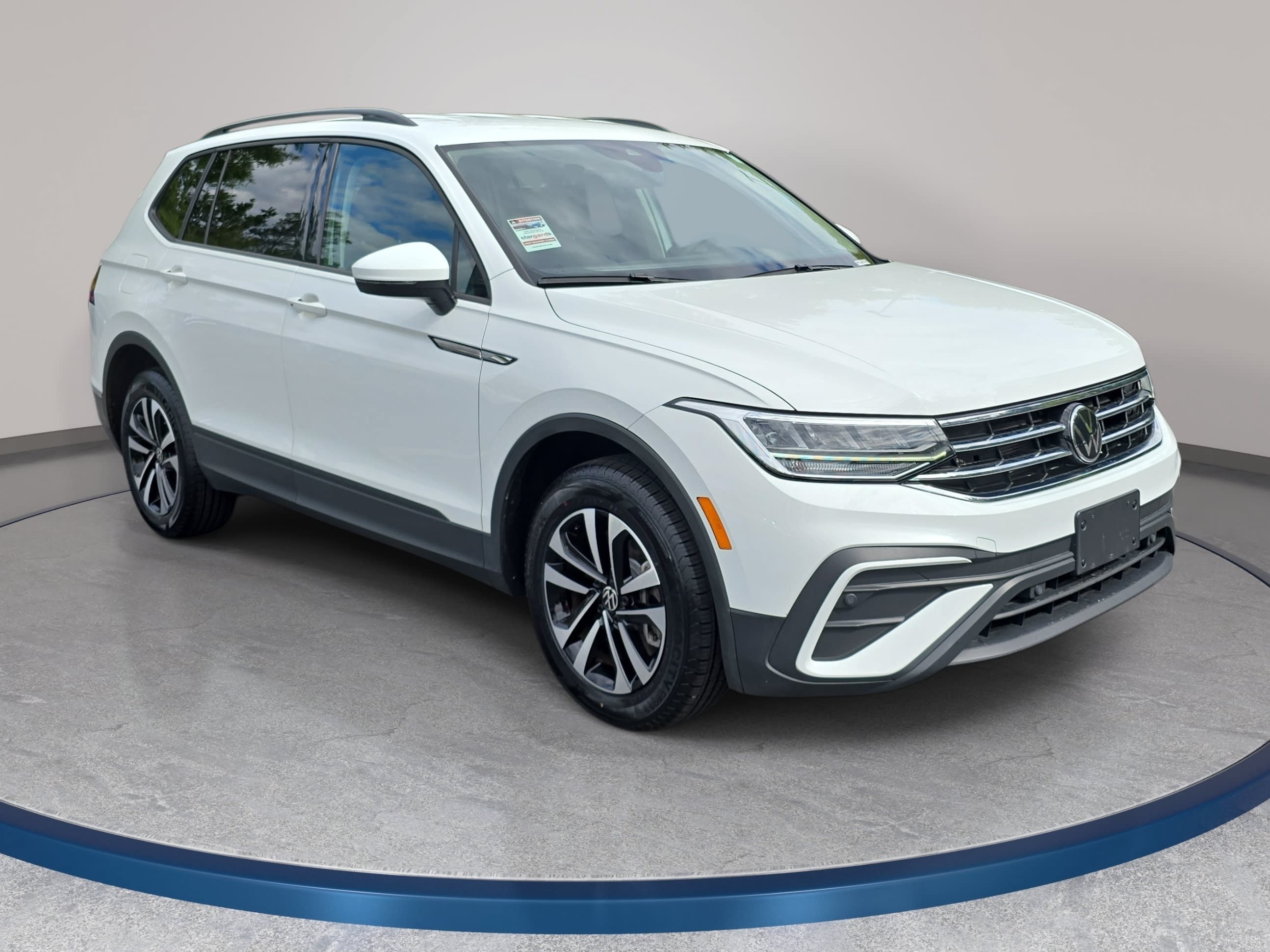 Certified 2023 Volkswagen Tiguan S FWD image 3