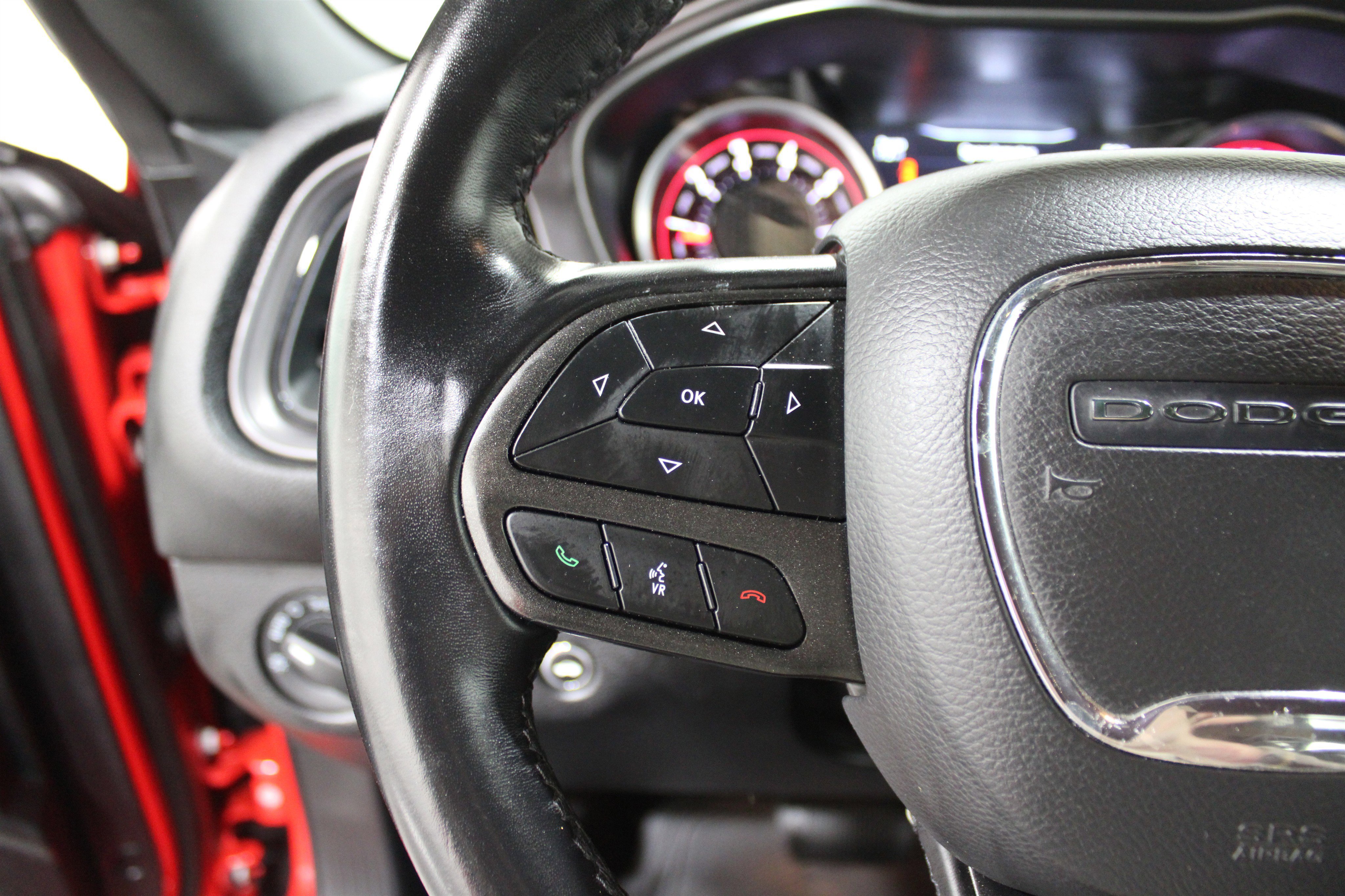 Used 2023 Dodge Challenger SXT image 11