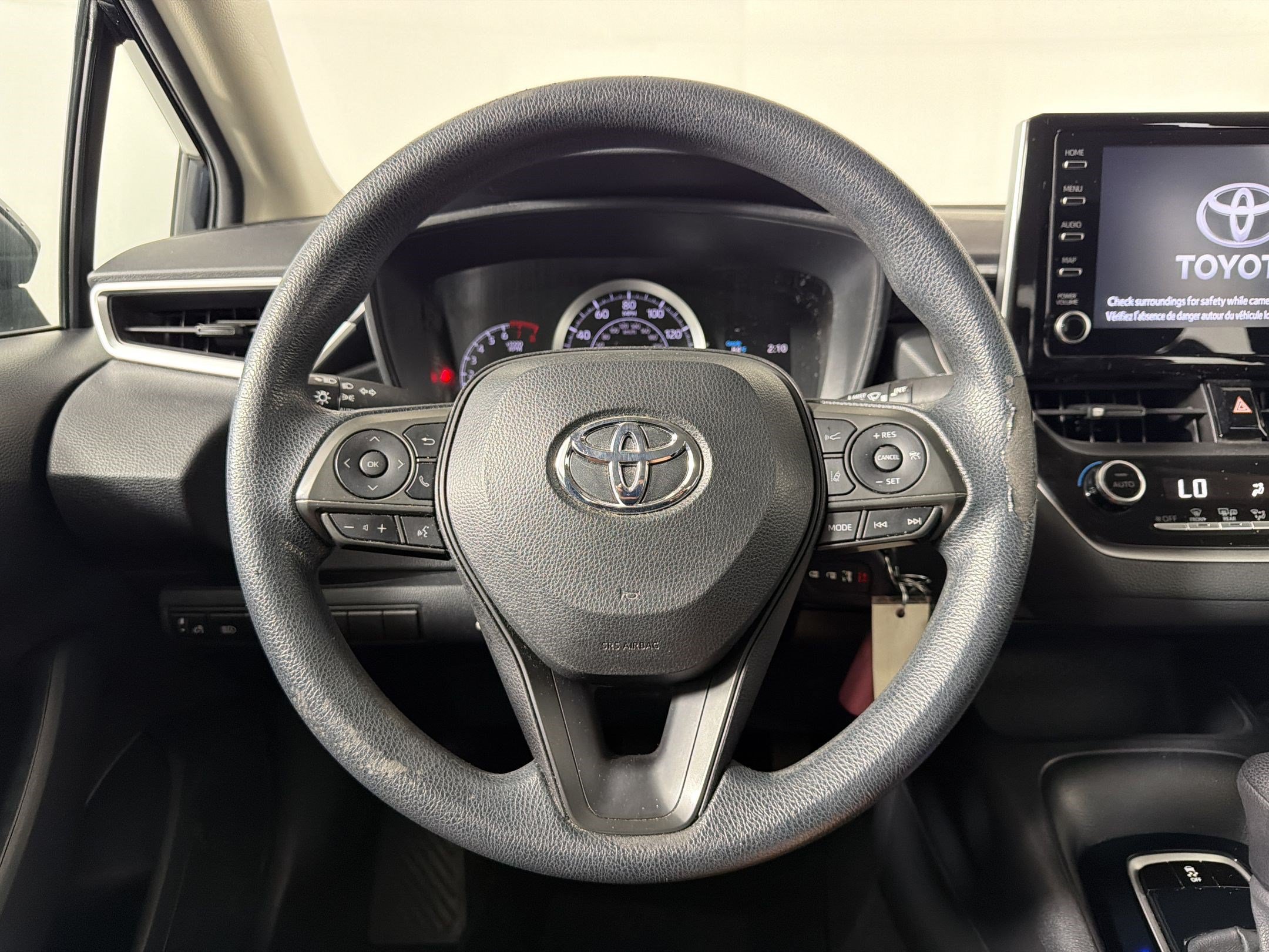 Used 2020 Toyota Corolla LE FWD image 9