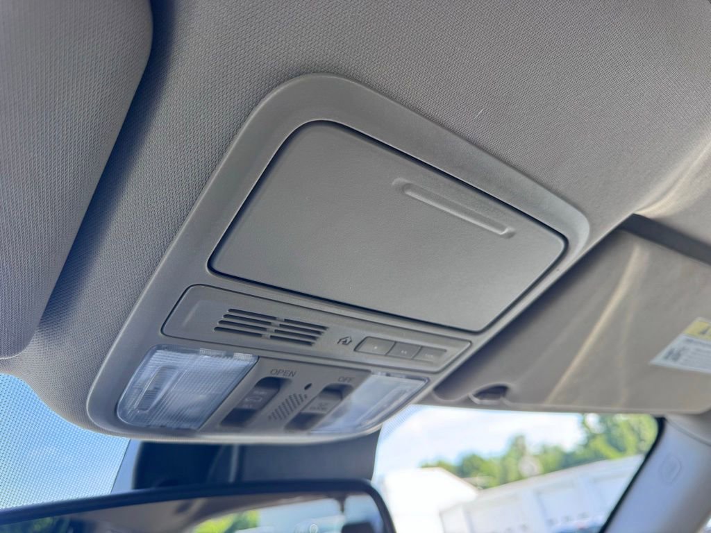 Used 2016 Honda Pilot Touring image 36