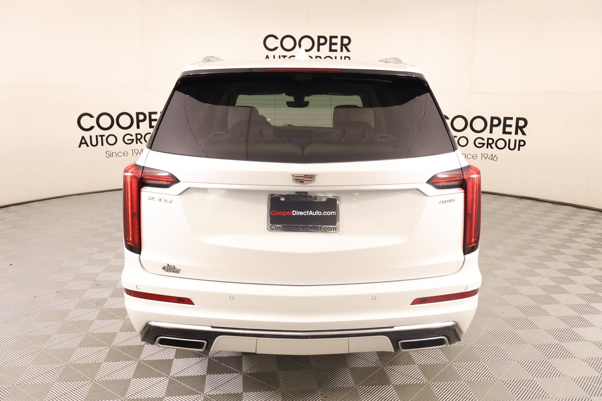 Used 2025 Cadillac XT6 Premium Luxury w/ Technology Package FWD image 24