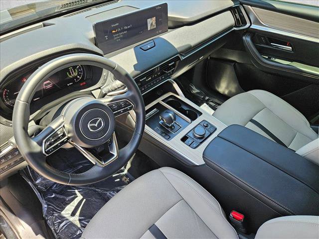 Used 2025 MAZDA CX-70 3.3 Turbo w/ Premium Package AWD/4WD image 12