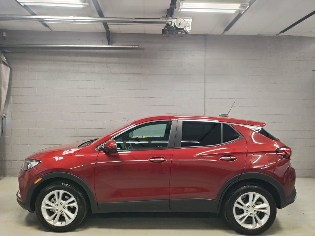 Used 2023 Buick Encore GX Preferred w/ Cold Weather Comfort Package FWD image 17