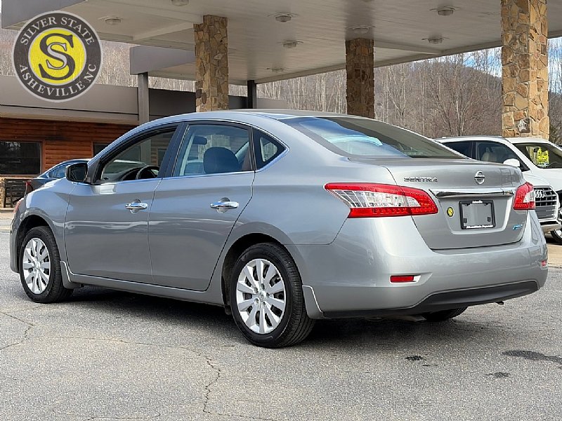 Used 2014 Nissan Sentra S image 4