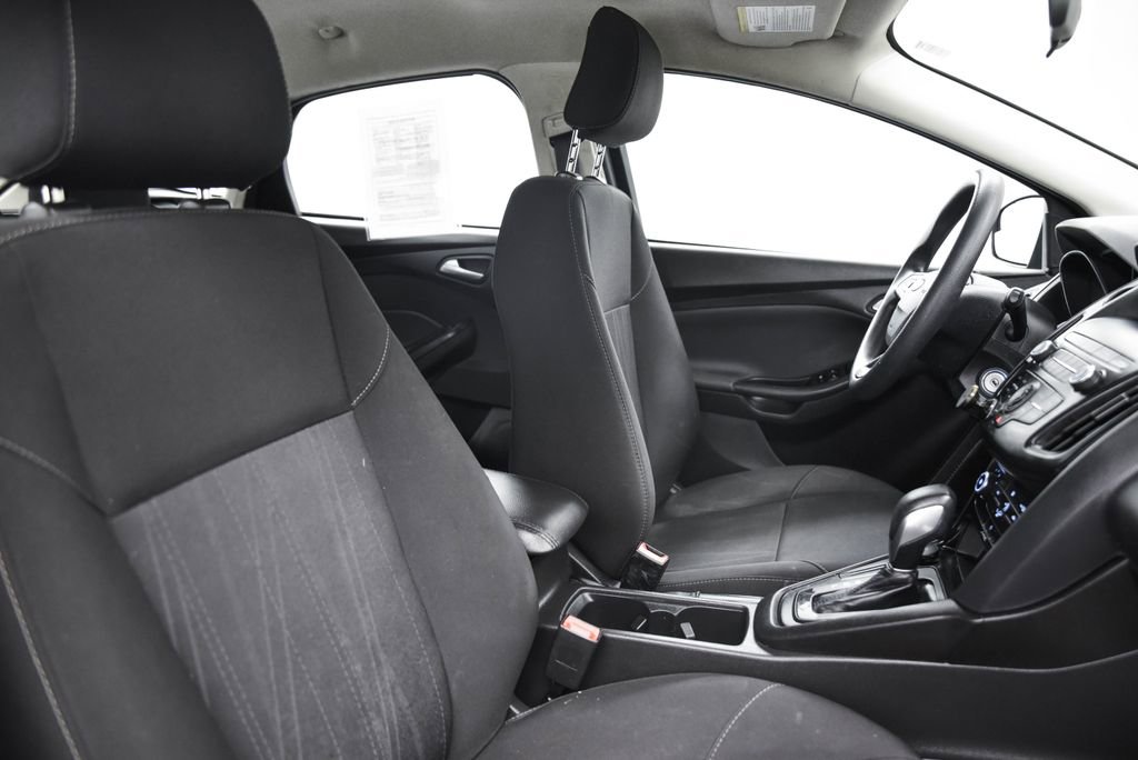 Used 2018 Ford Focus SE image 15