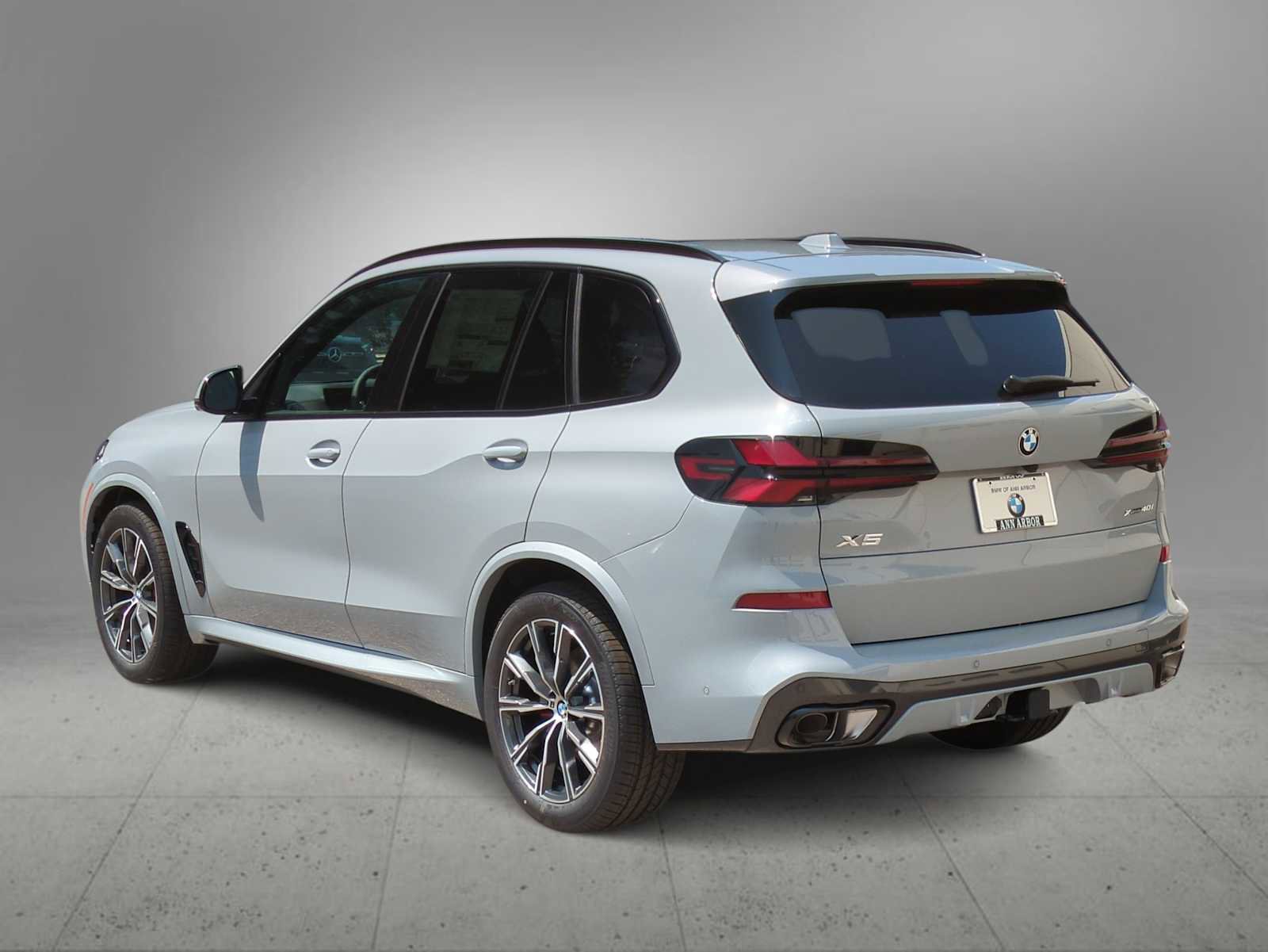 New 2026 BMW X5 xDrive40i w/ M Sport Package image 6