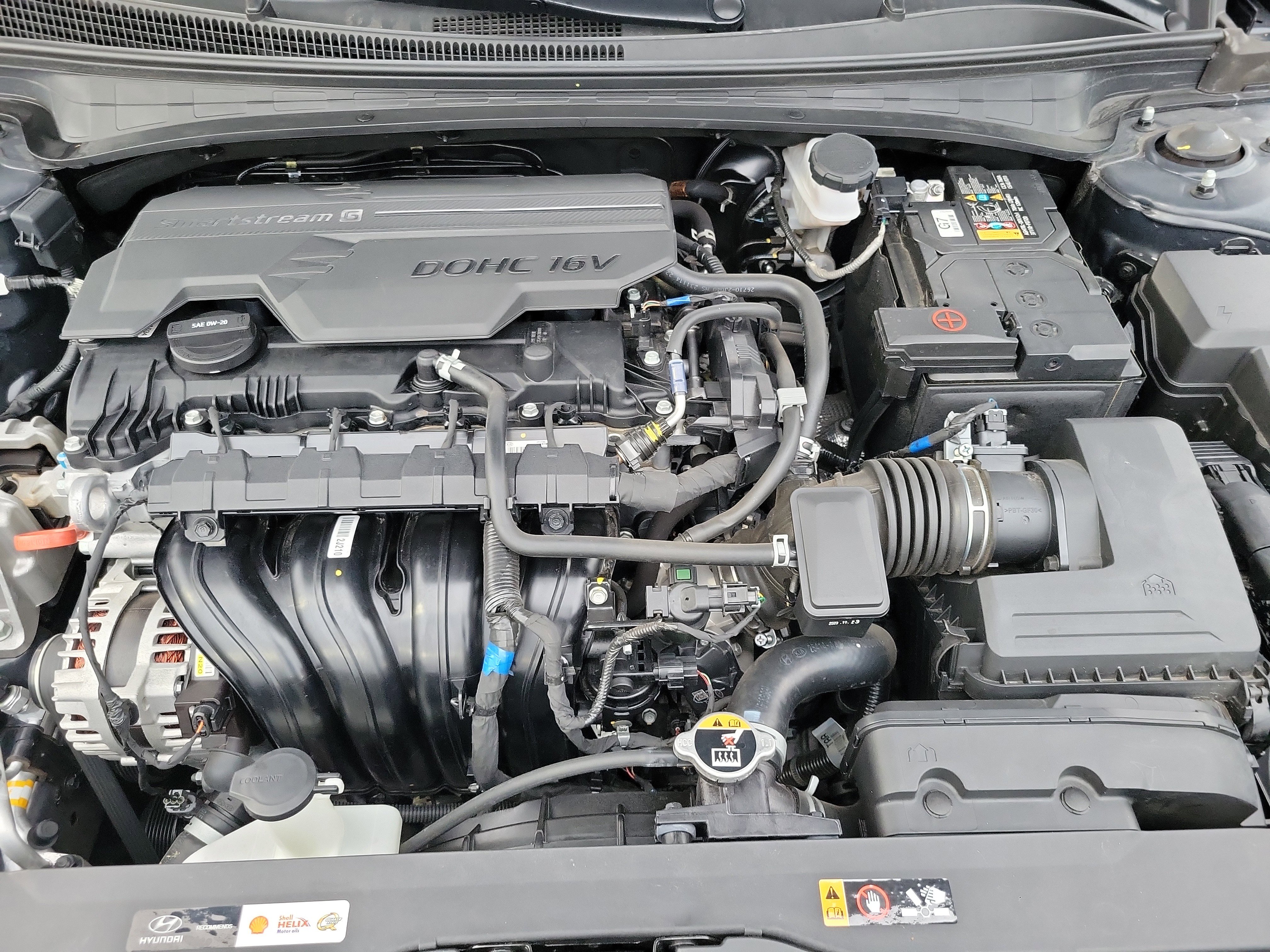 Certified 2024 Hyundai Elantra SE FWD image 25