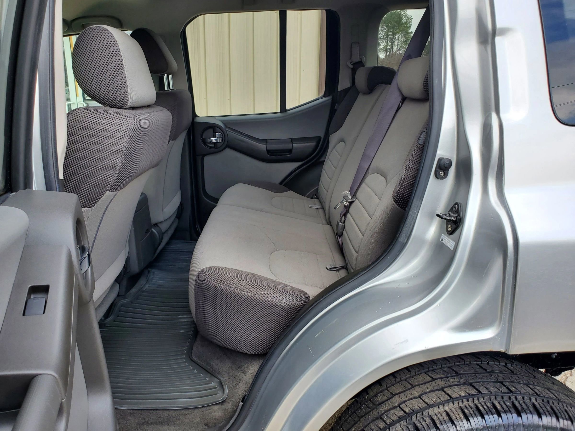 Used 2006 Nissan Xterra S w/ (K92) Protection Pkg image 25