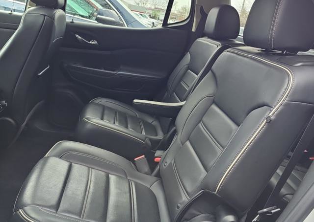 Used 2023 GMC Acadia Denali w/ Denali Ultimate Package image 3