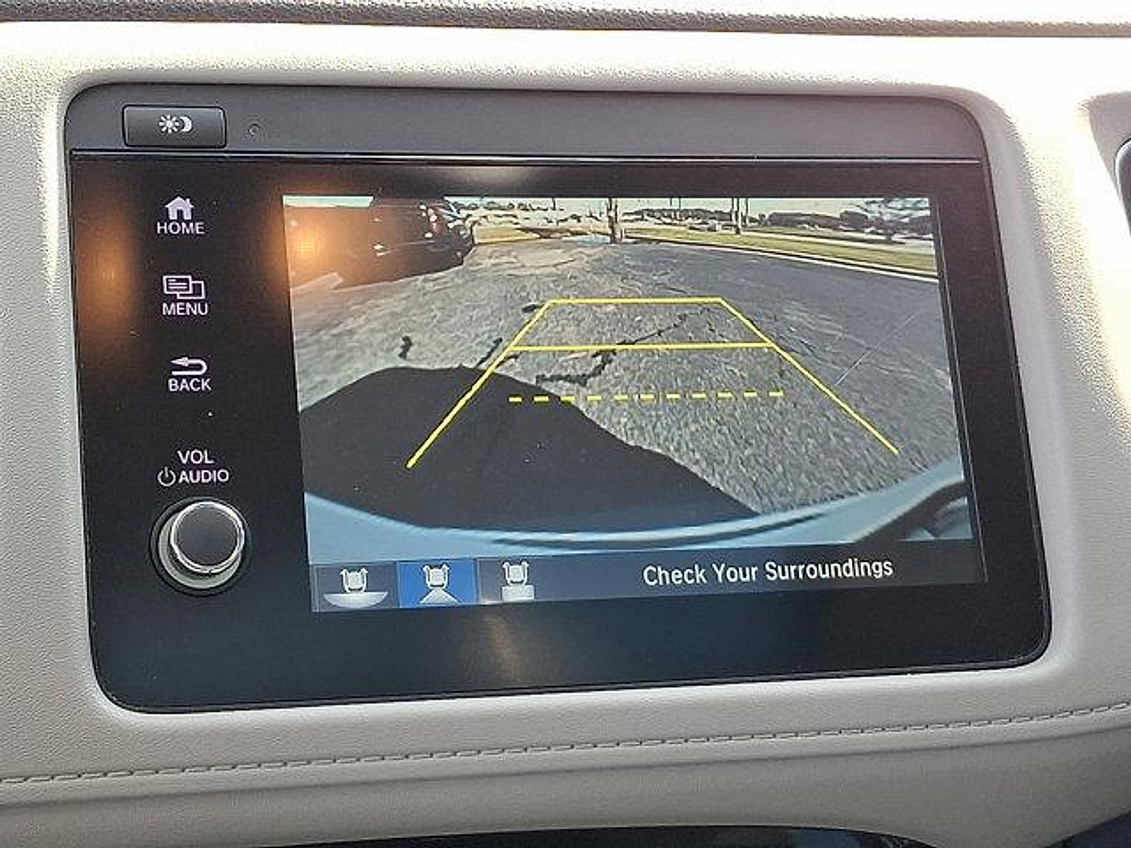 Used 2019 Honda HR-V Touring image 18