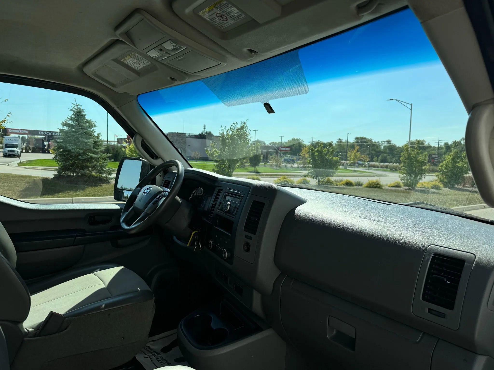 Used 2015 Nissan NV 2500 SL image 14