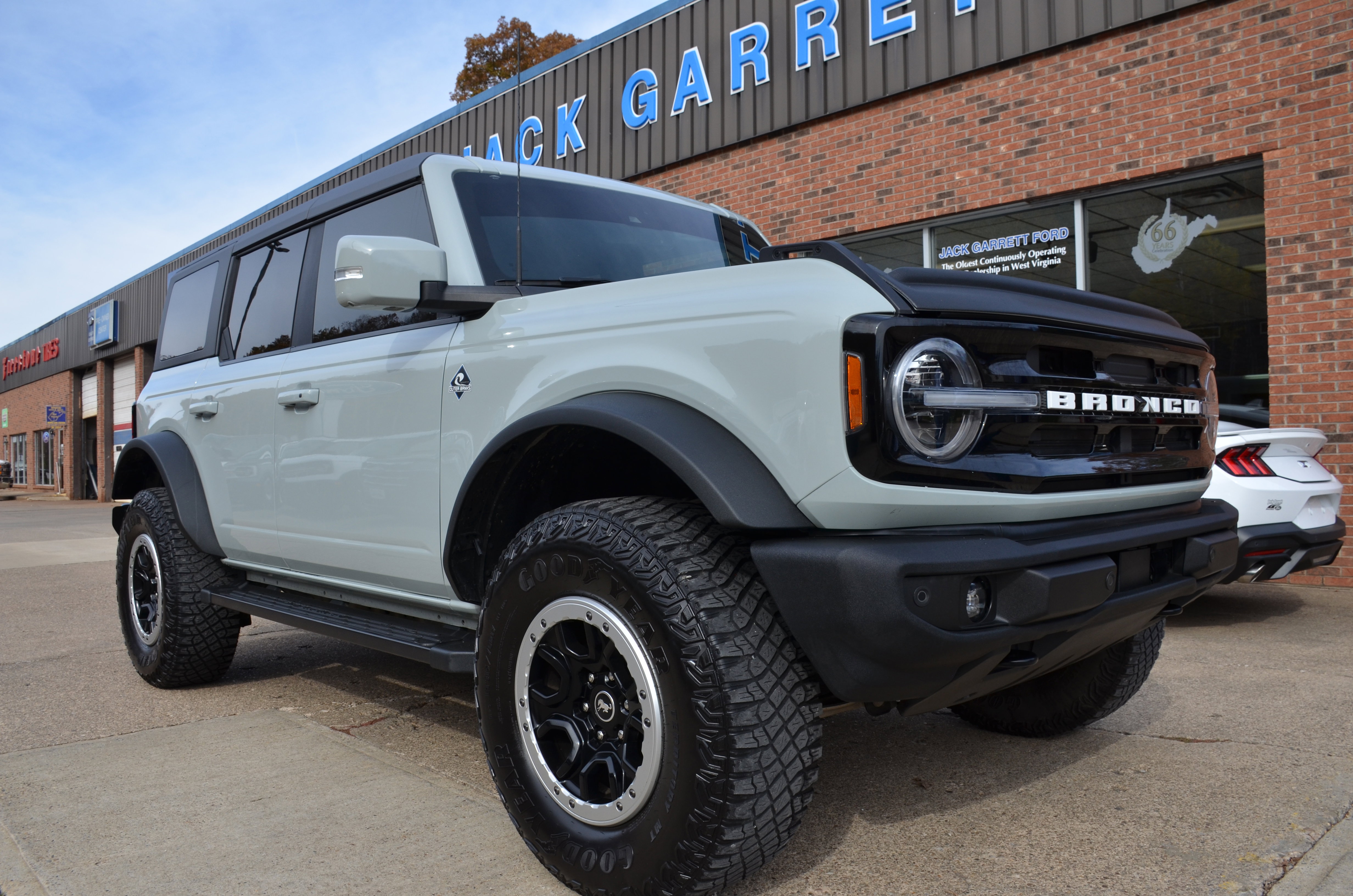 Used 2022 Ford Bronco Outer Banks w/ Sasquatch Package