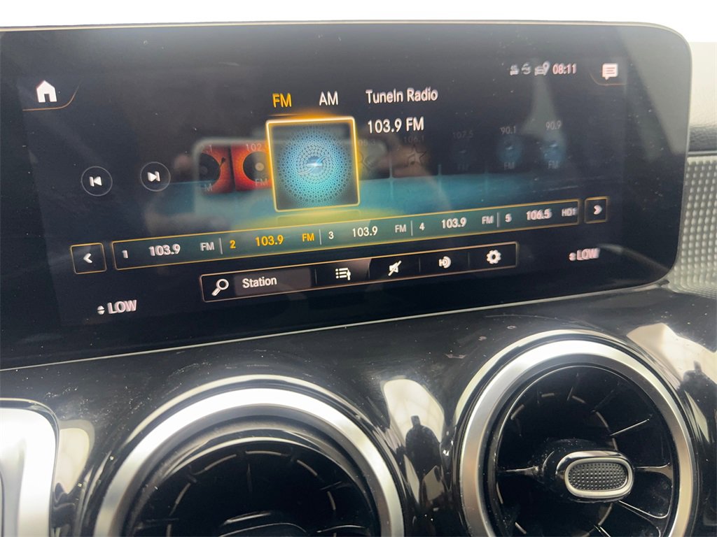 Used 2022 Mercedes-Benz GLB 250 w/ Premium Package Lite image 61