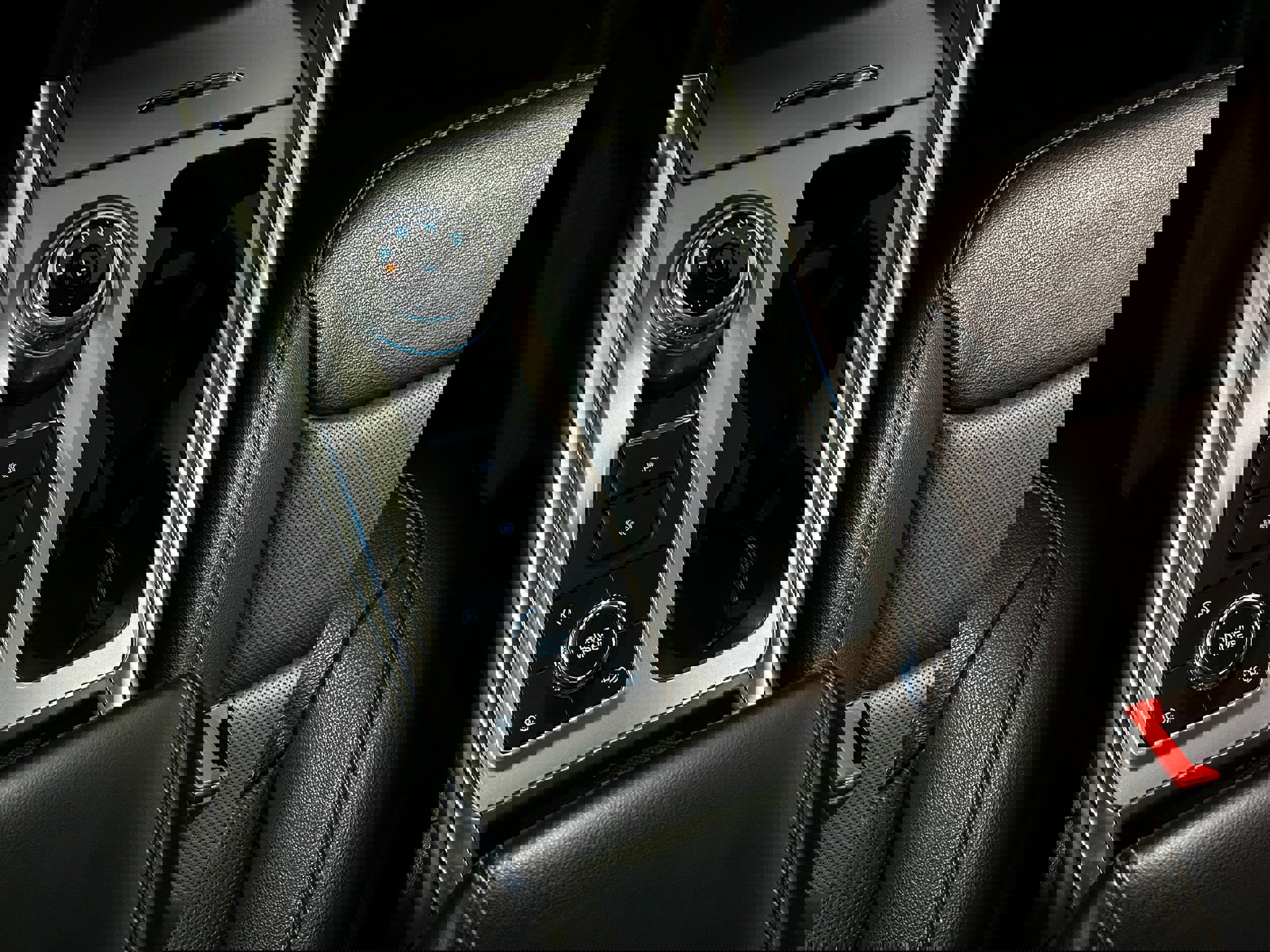 Used 2021 Ford Explorer Limited w/ Equipment Group 301A image 11