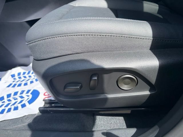 Used 2026 Chevrolet Equinox LT w/ Convenience Package II AWD/4WD image 15