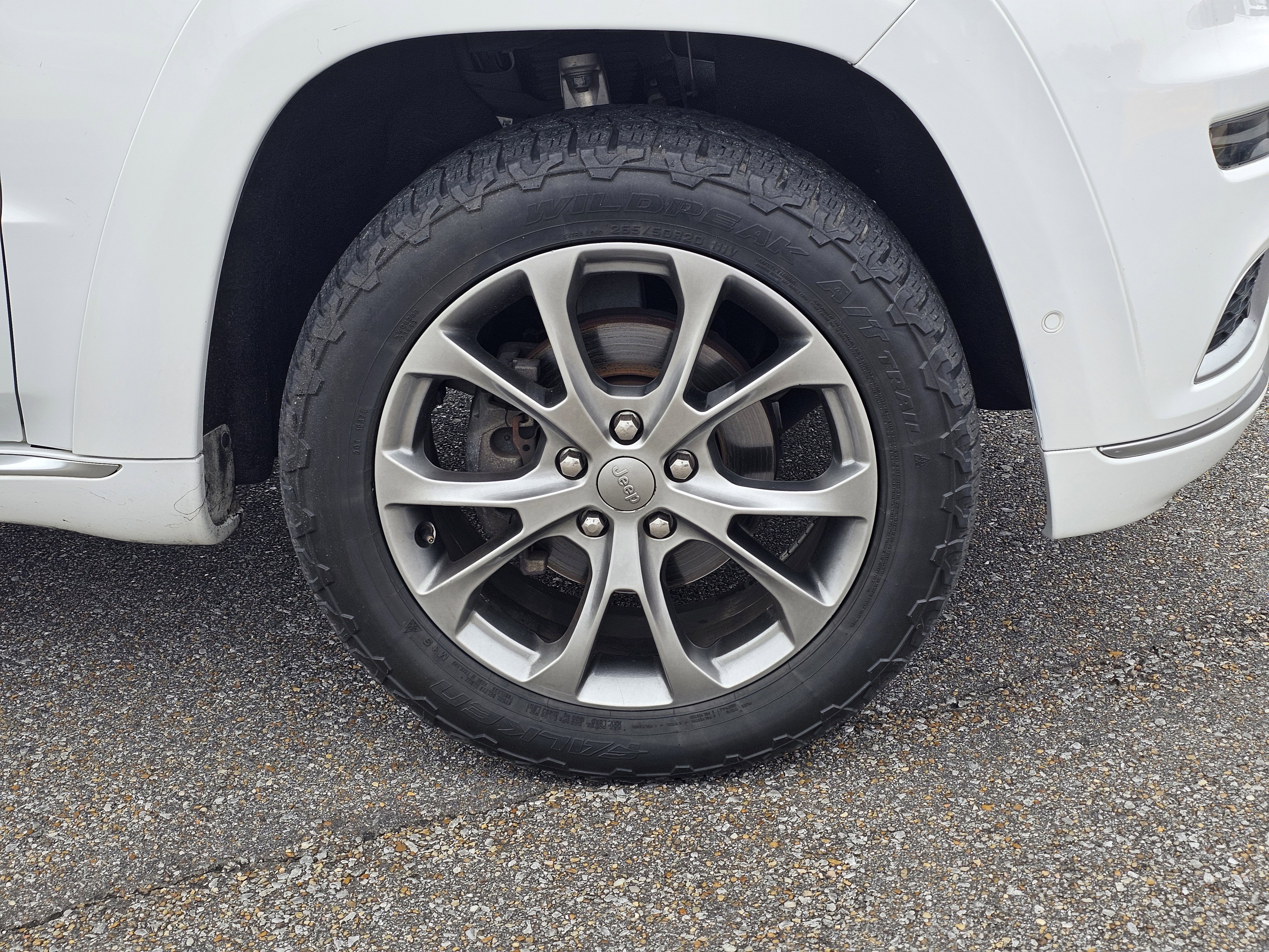 Used 2020 Jeep Grand Cherokee Summit image 6