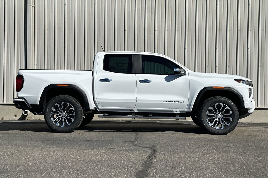 New 2026 GMC Canyon Denali AWD/4WD image 4