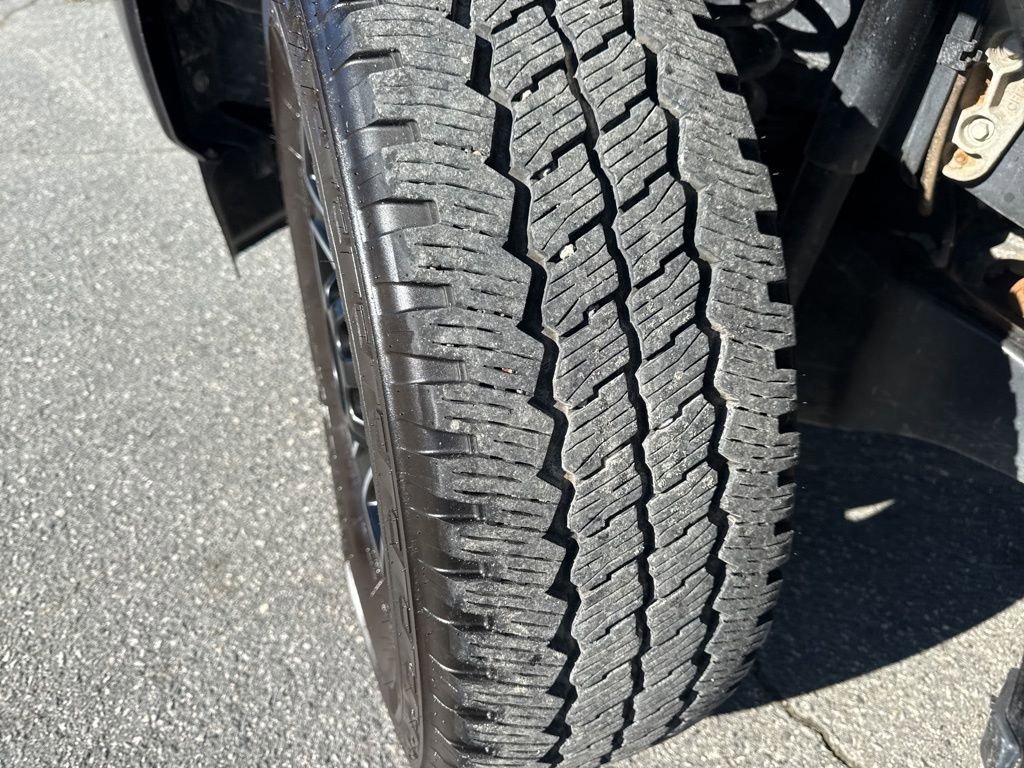 Used 2025 Ford F250 Platinum AWD/4WD image 36