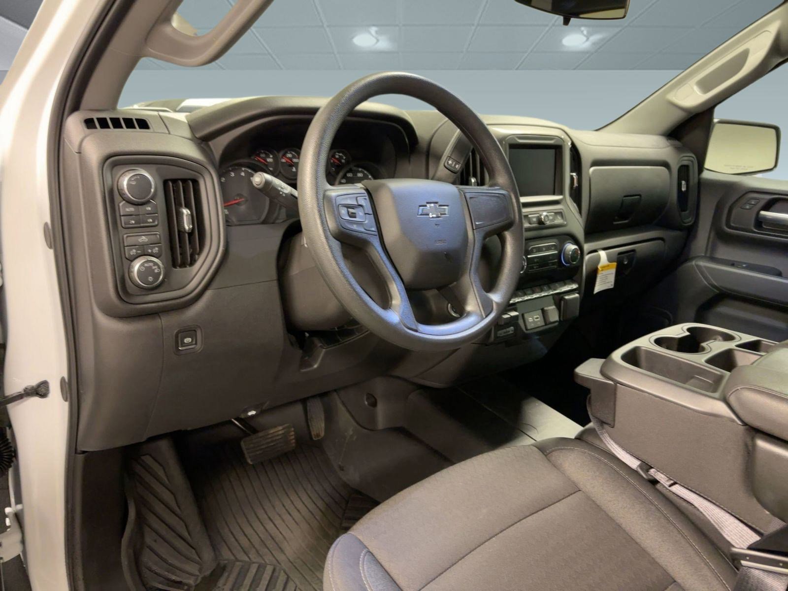 Certified 2025 Chevrolet Silverado 1500 Custom Trail Boss image 3