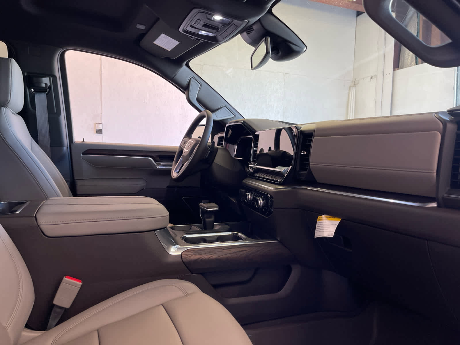 New 2026 GMC Sierra 1500 SLT w/ SLT Premium Plus Package image 28