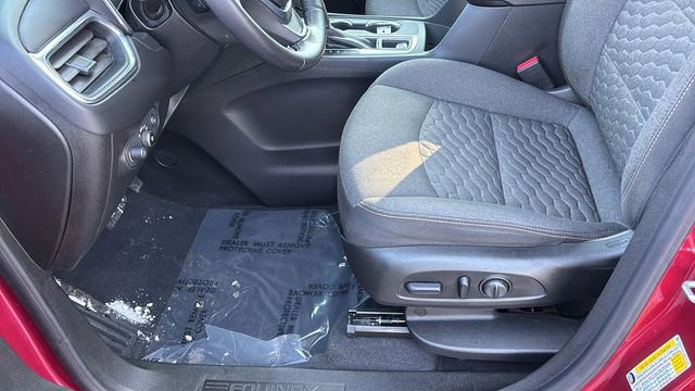 Used 2021 Chevrolet Equinox LT image 24