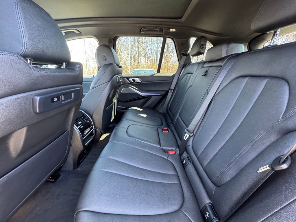 Used 2022 BMW X5 xDrive40i w/ Premium Package image 23