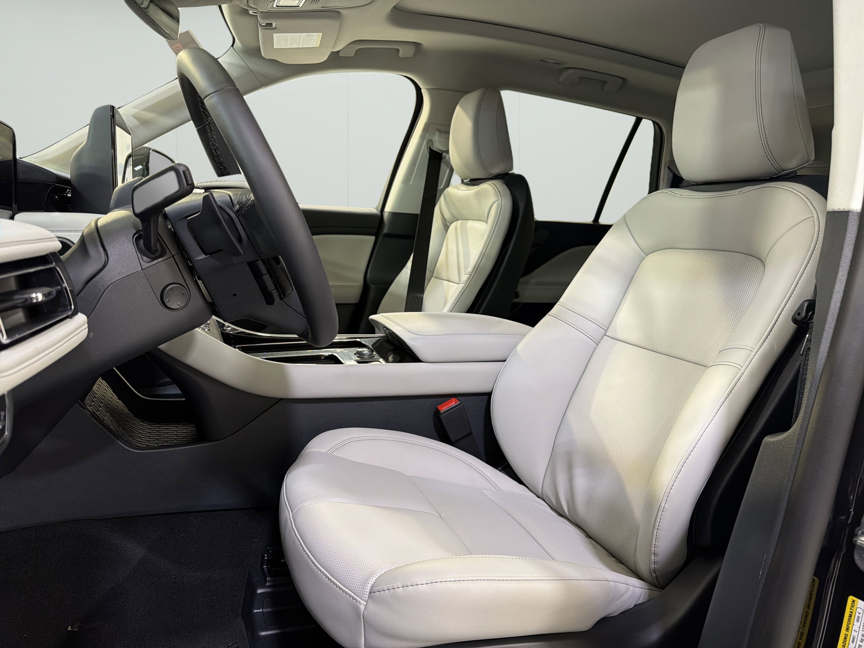 New 2026 Lincoln Aviator 2WD image 10