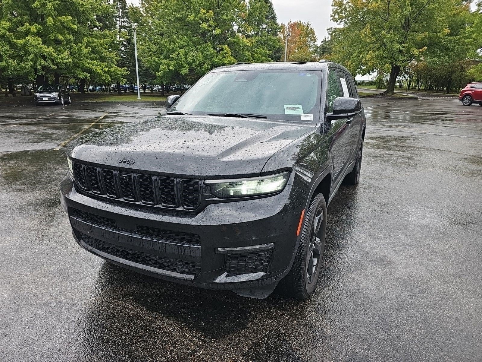 Used 2024 Jeep Grand Cherokee L Limited w/ Luxury Tech Group II AWD/4WD image 2