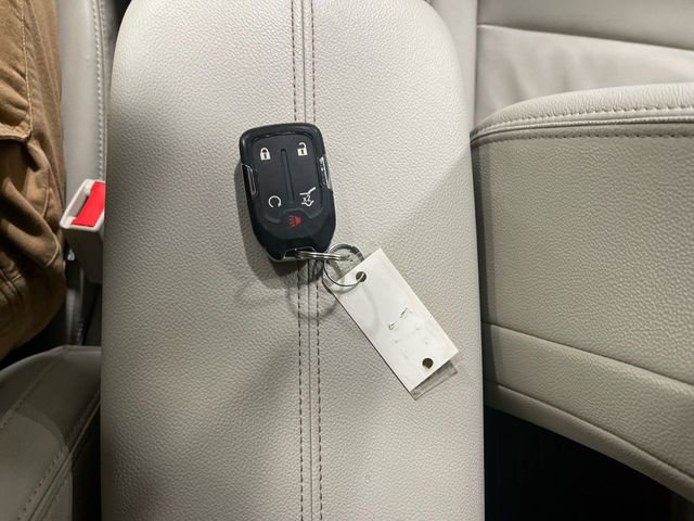 Used 2019 GMC Terrain Denali w/ Advanced Safety Package image 21