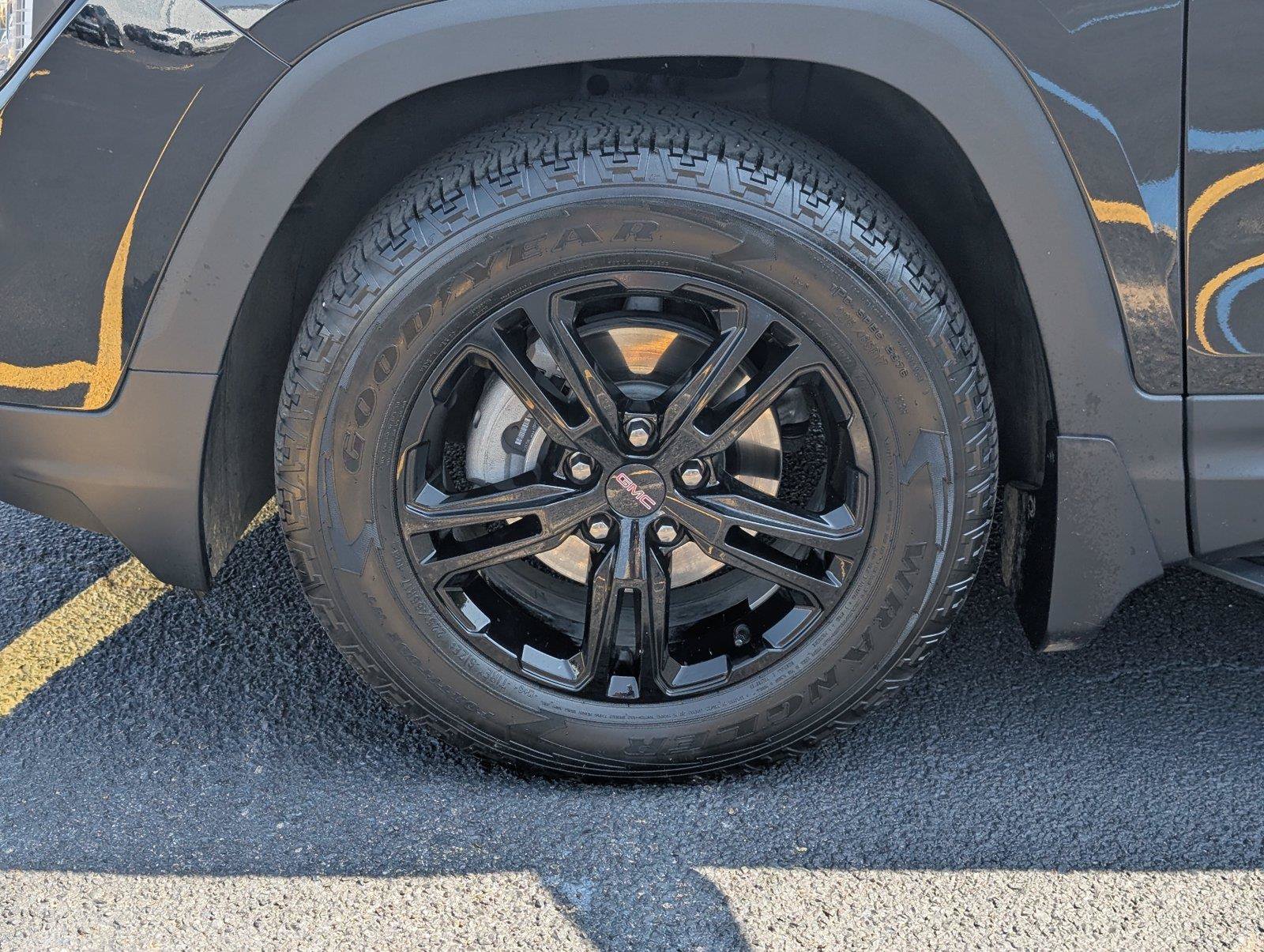 Used 2023 GMC Terrain AT4 w/ LPO, 'HIT The Road' Package AWD/4WD image 9