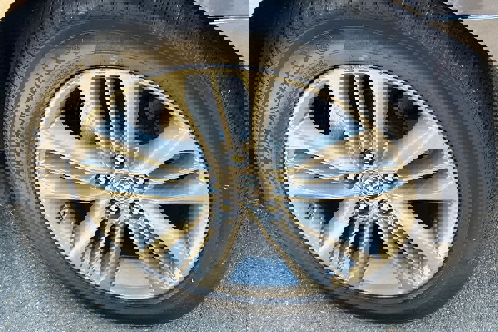 Used 2017 Toyota Camry SE image 22