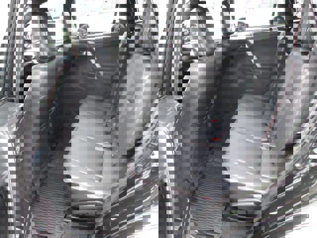 Used 2016 Toyota RAV4 SE image 11