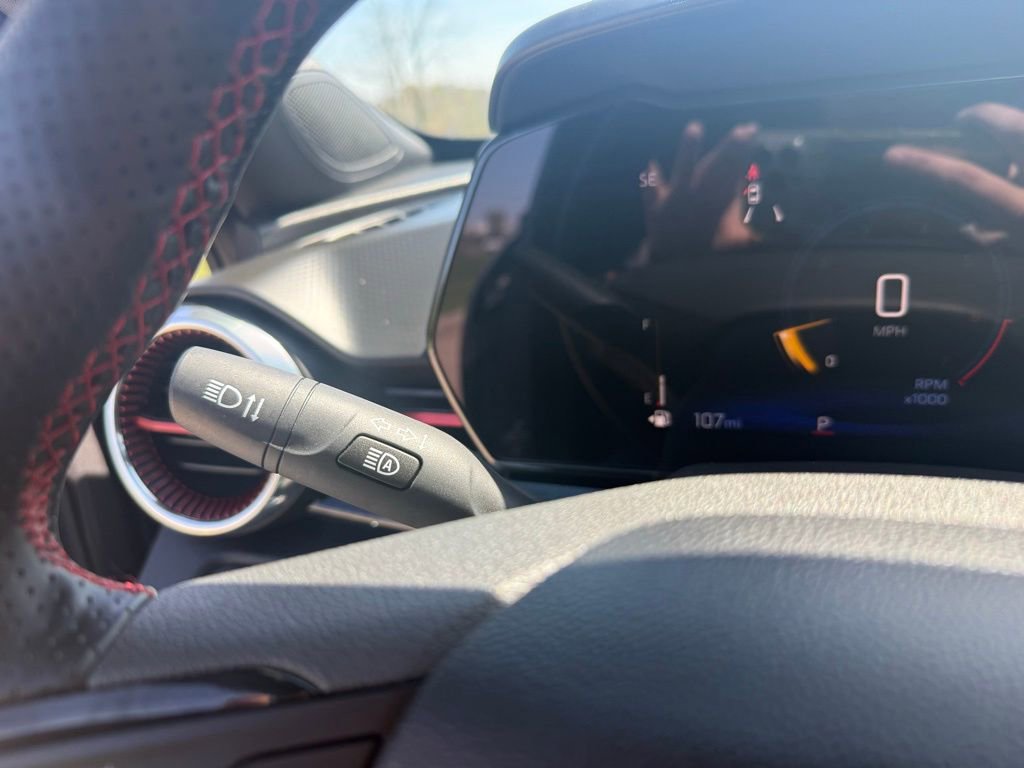 Used 2025 Chevrolet Trax RS w/ Driver Confidence Package image 33