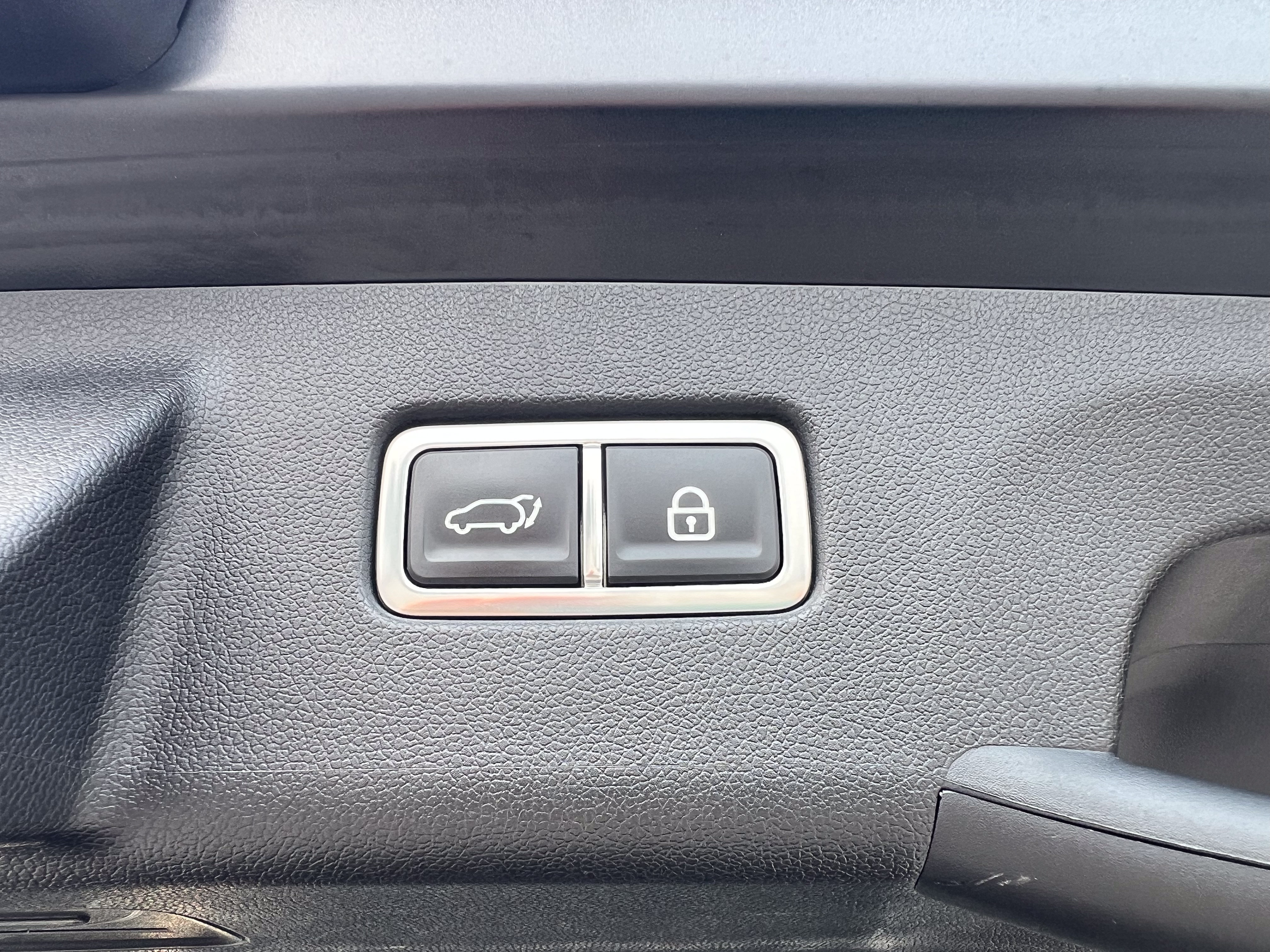 Used 2023 Kia Sorento SX AWD/4WD image 9