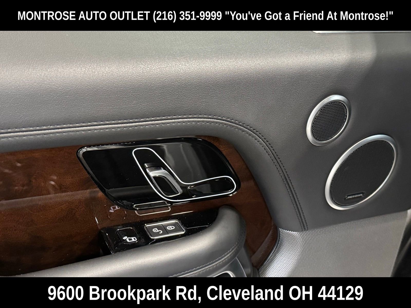 Used 2020 Land Rover Range Rover HSE image 33