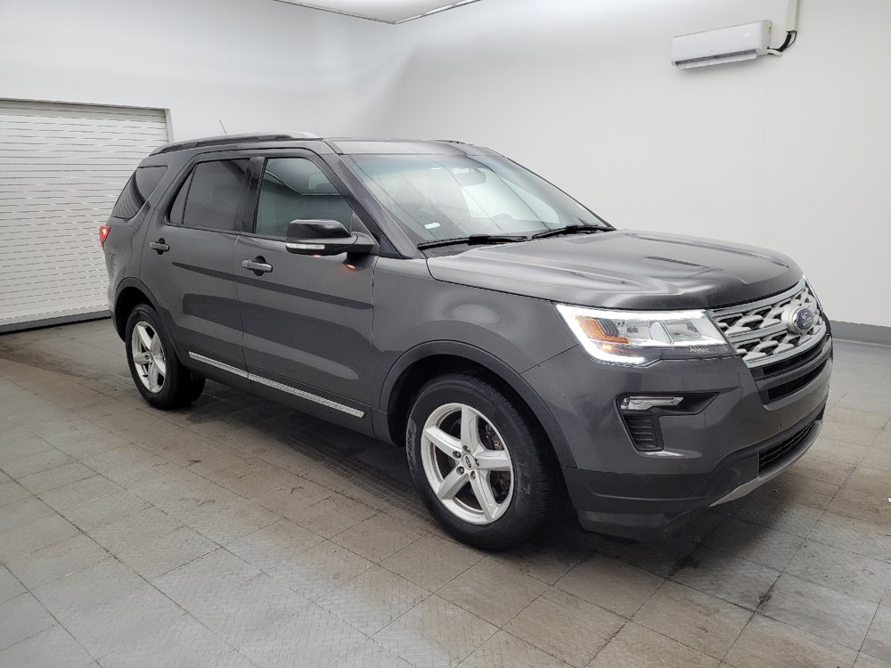 Used 2018 Ford Explorer XLT w/ Equipment Group 202A FWD image 11